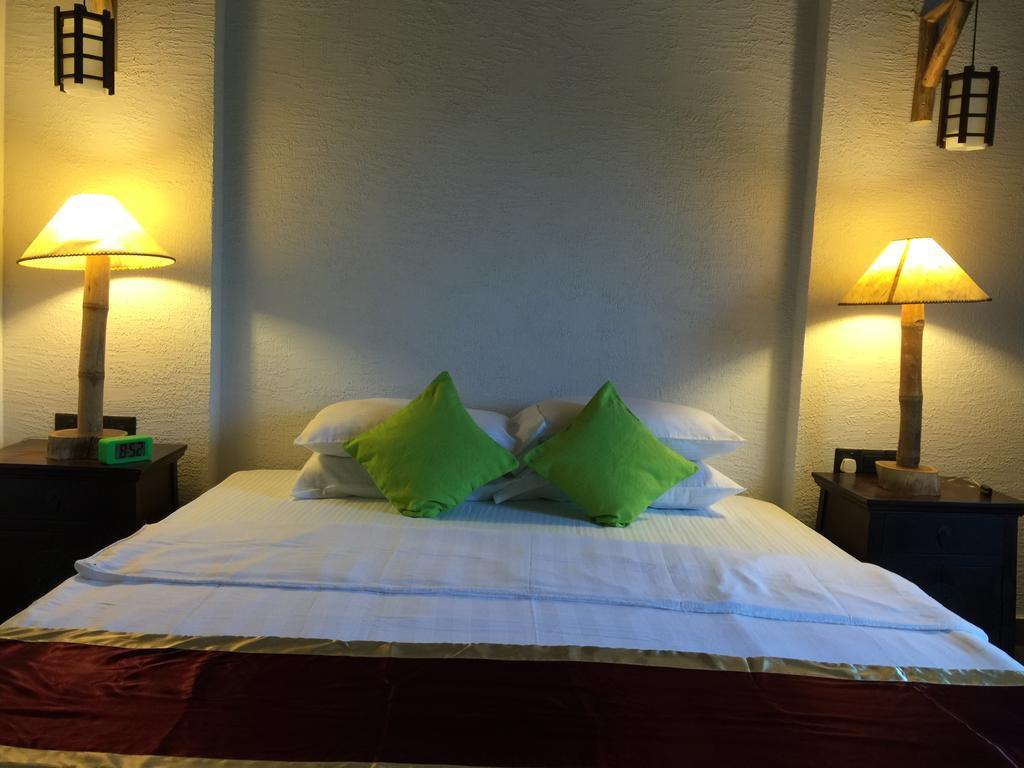เซรูลีน วิว เรสซิเดนซ์ Hotel Hanimaadhoo Island ภายนอก รูปภาพ
