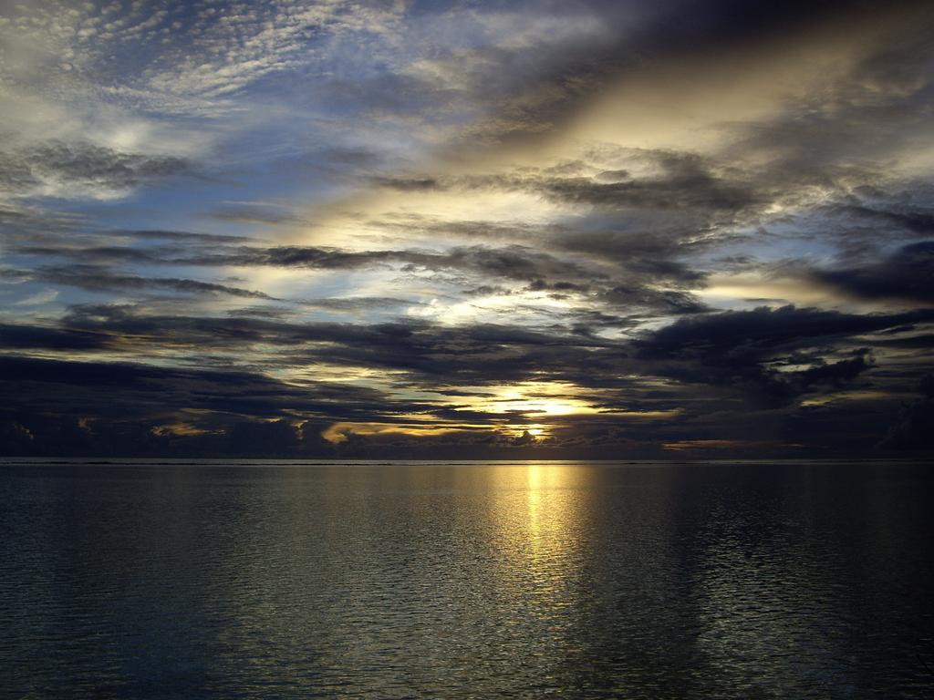 เซรูลีน วิว เรสซิเดนซ์ Hotel Hanimaadhoo Island ภายนอก รูปภาพ