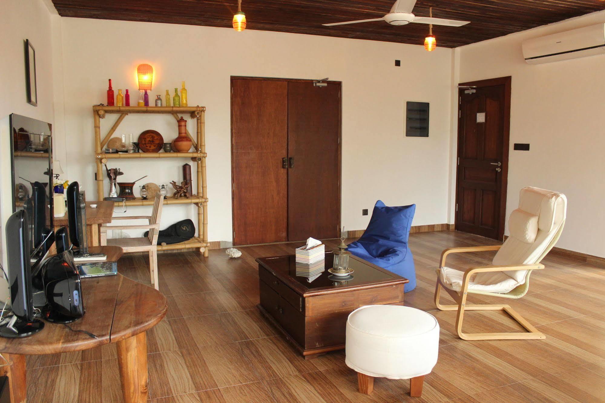 เซรูลีน วิว เรสซิเดนซ์ Hotel Hanimaadhoo Island ภายนอก รูปภาพ